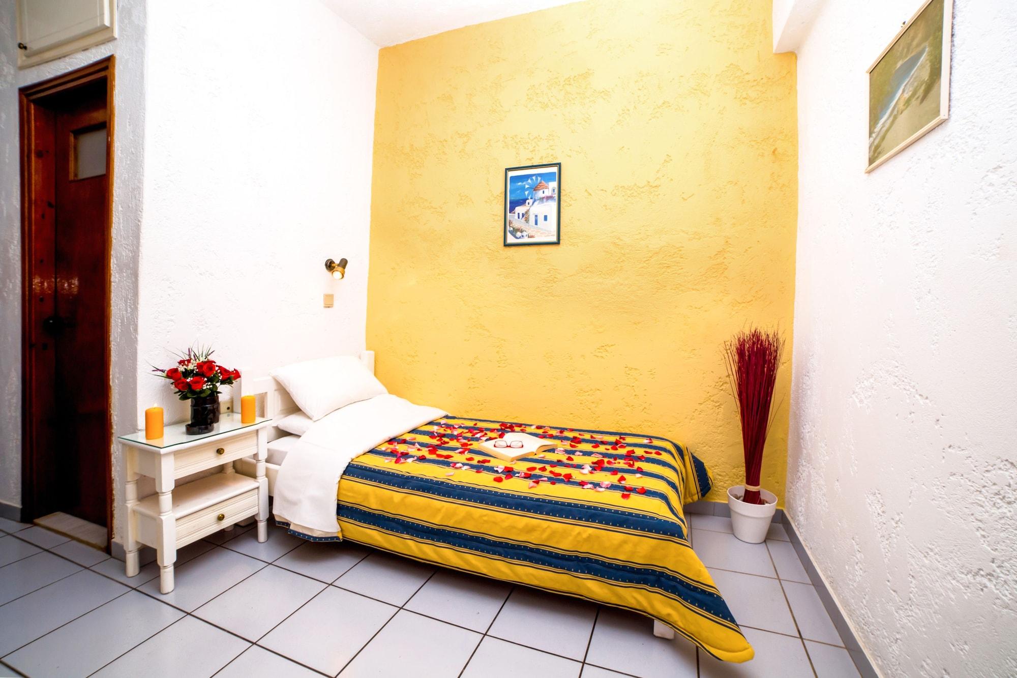 Creta Mar-Gio Aparthotel มาเลีย ภายนอก รูปภาพ
