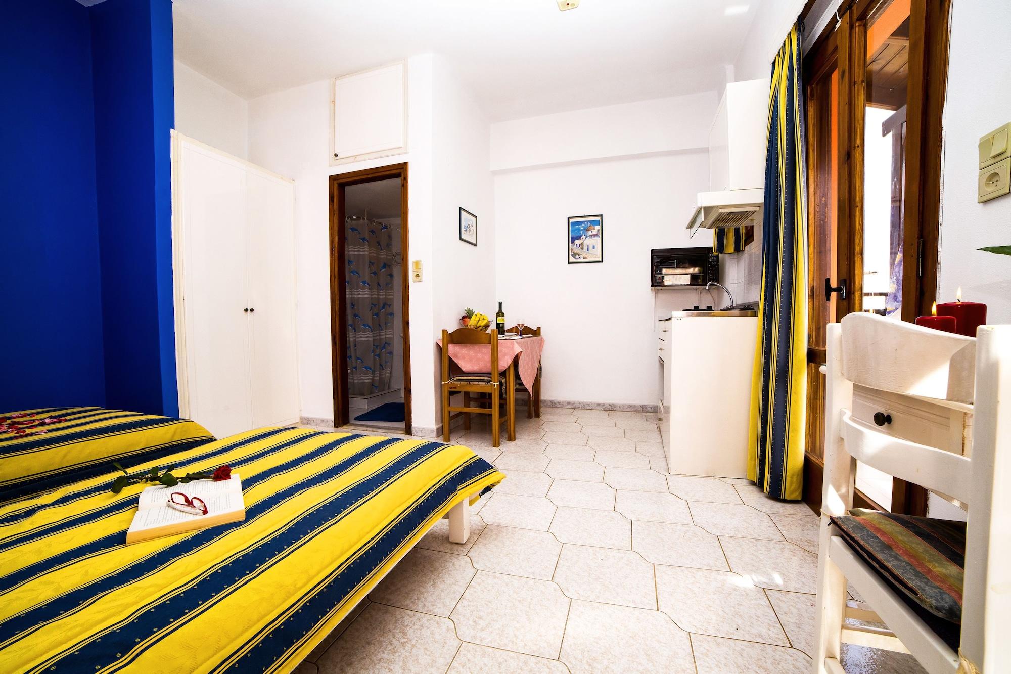 Creta Mar-Gio Aparthotel มาเลีย ภายนอก รูปภาพ