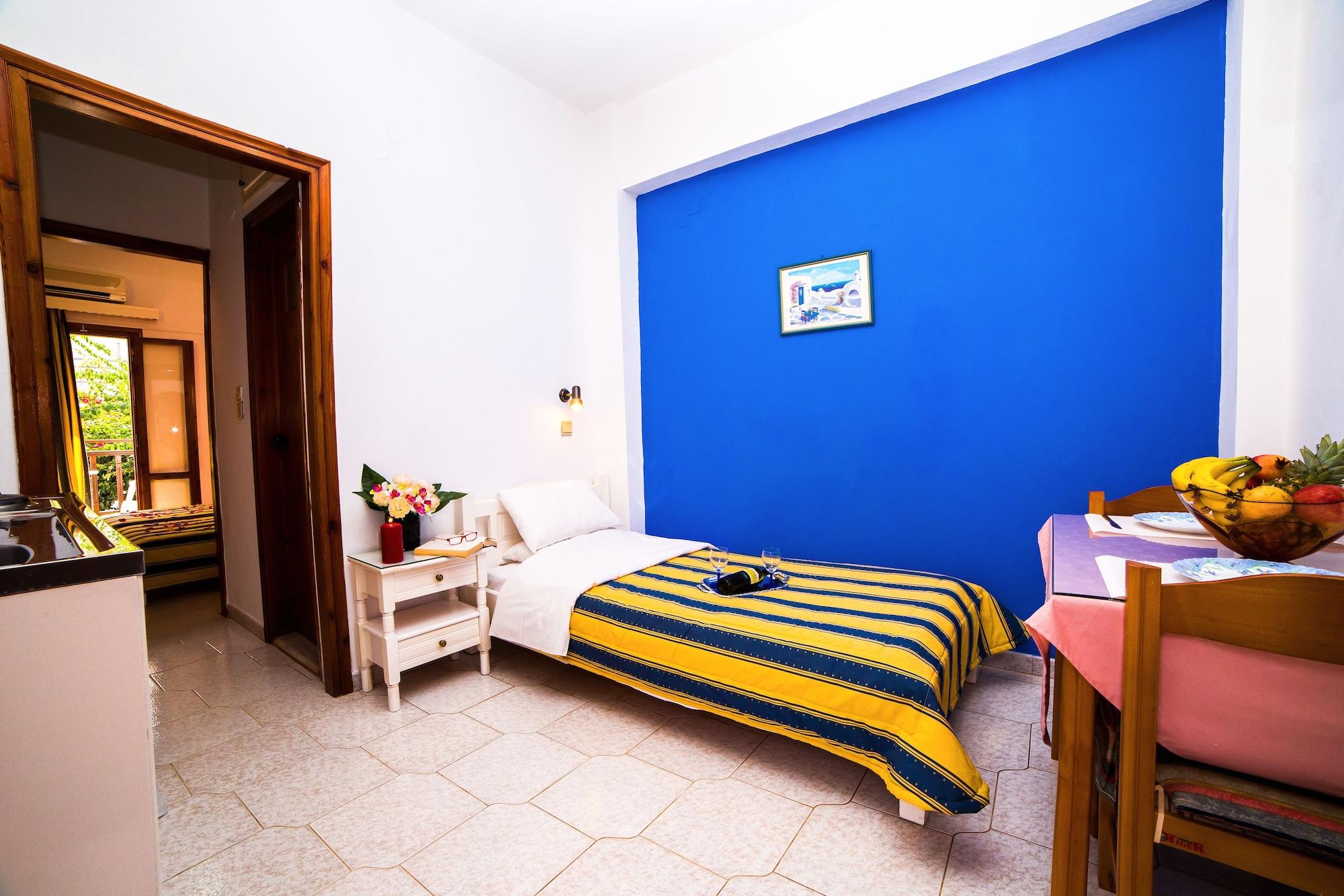 Creta Mar-Gio Aparthotel มาเลีย ภายนอก รูปภาพ