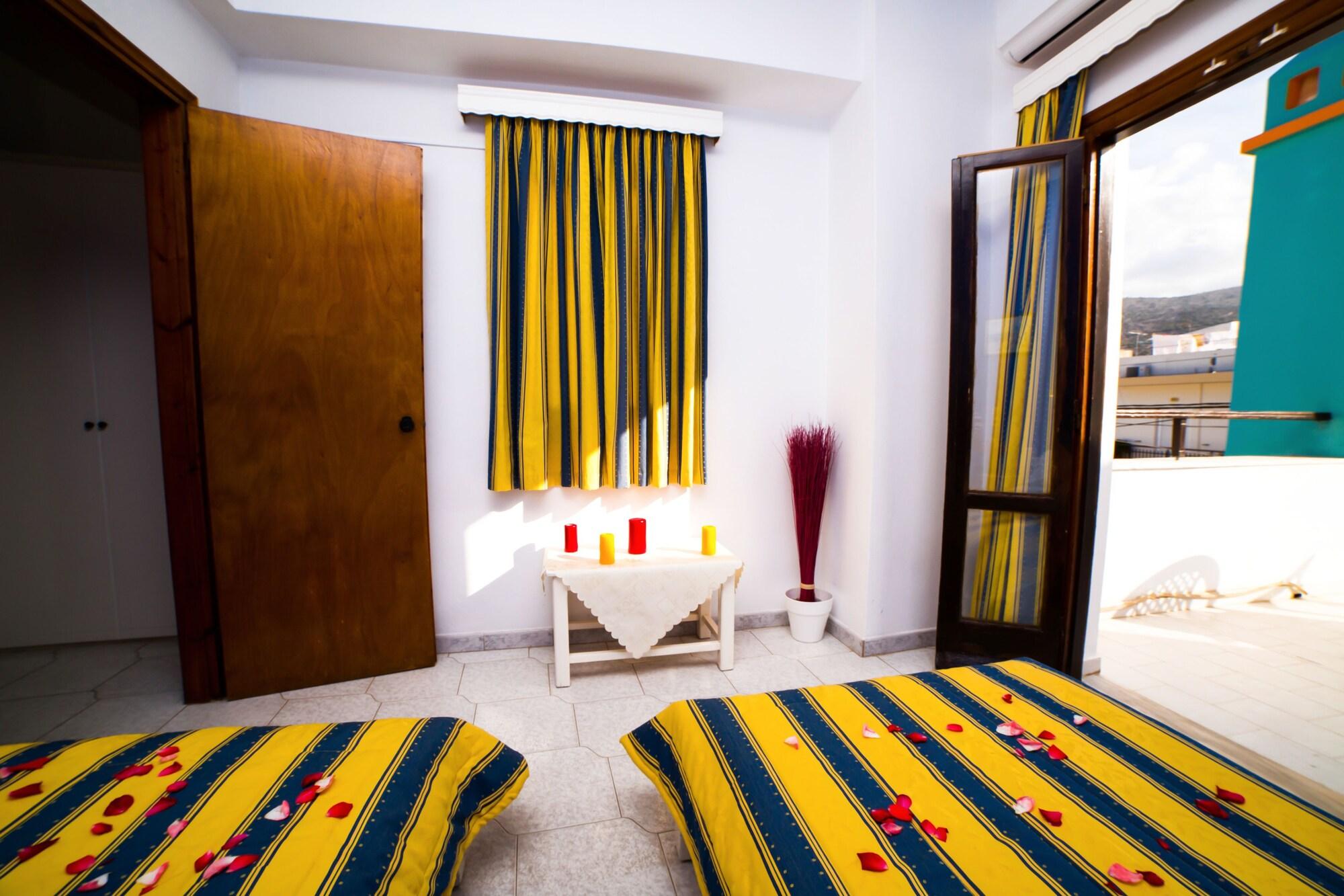 Creta Mar-Gio Aparthotel มาเลีย ภายนอก รูปภาพ