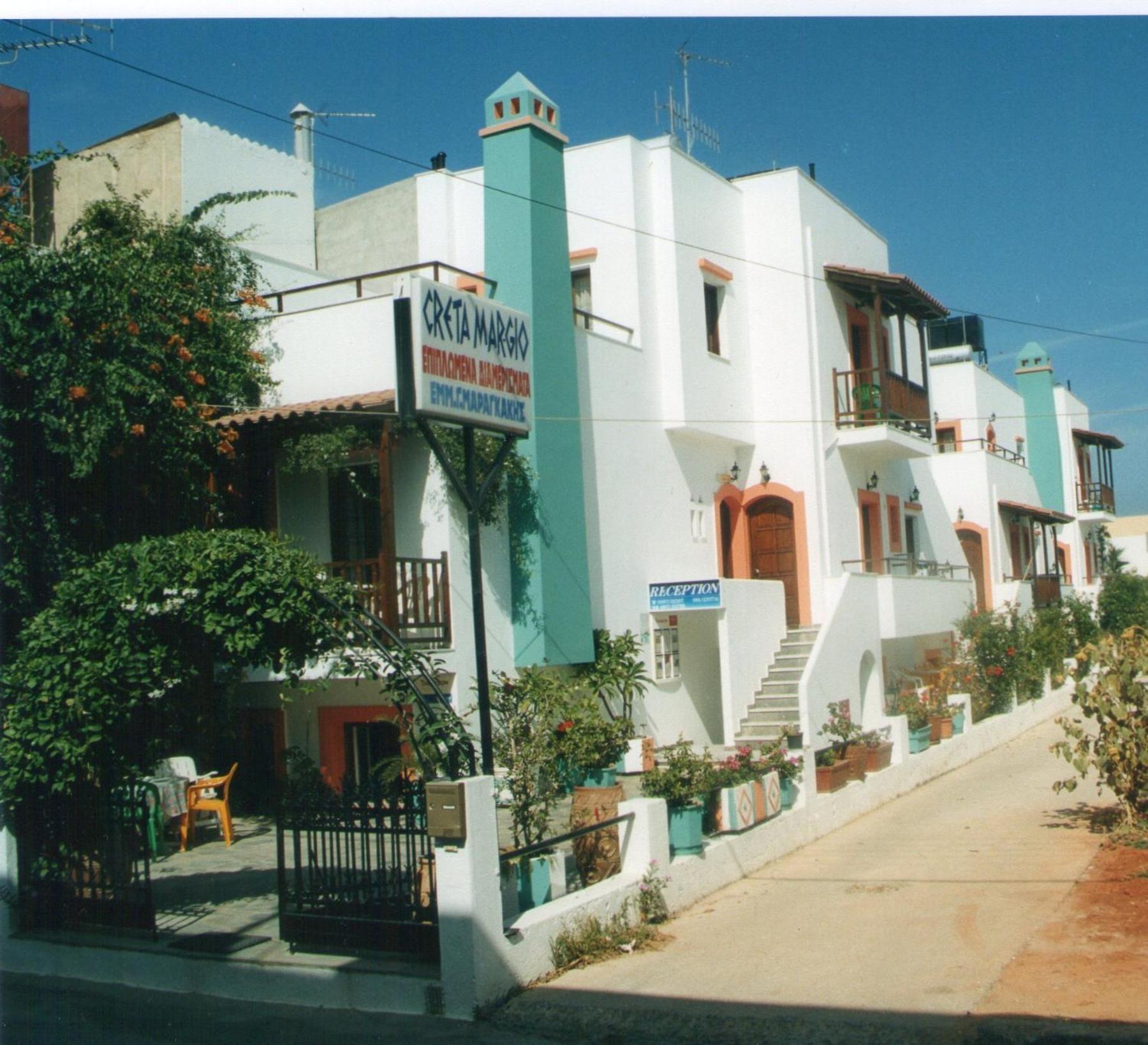 Creta Mar-Gio Aparthotel มาเลีย ภายนอก รูปภาพ